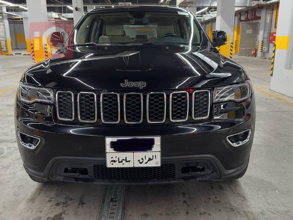 جیپ گراند شیرۆکی
